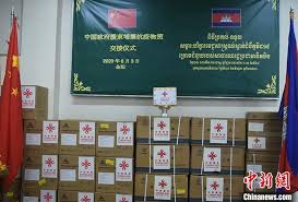 中国政府援助柬埔寨防疫物资交接仪式在金边举行-中新网