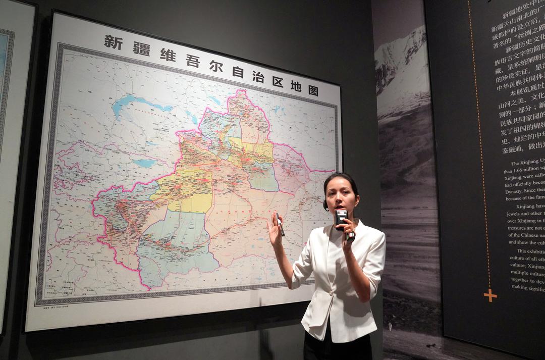海外华文媒体走进新疆乌鲁木齐  感受历史文化与民族团结新风貌