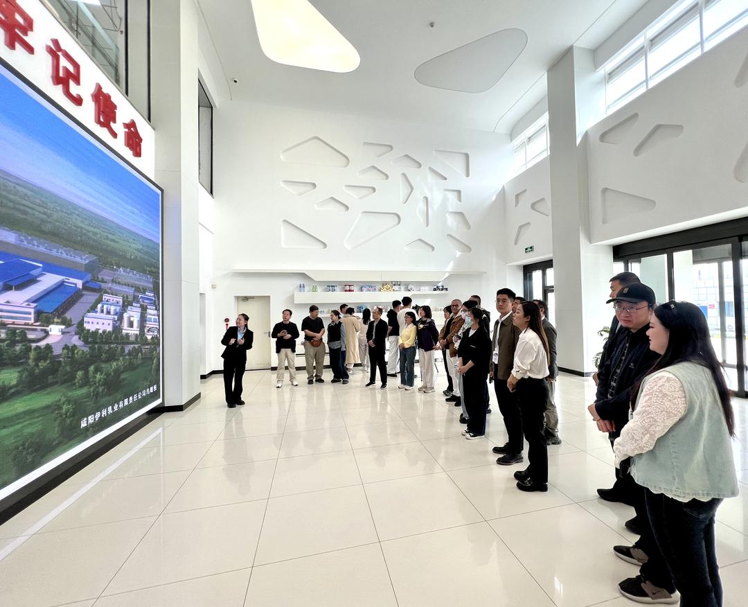 探访咸阳骨干企业 感受产业发展活力